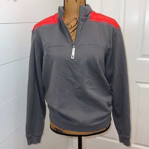 Vineyard Vines 1/4 Zip Pullover, Size Small. - Picture 1 of 13